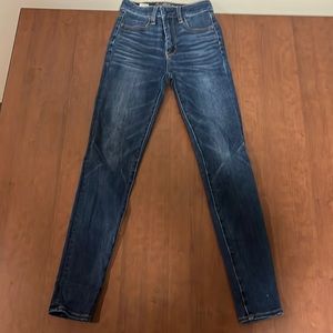 American Eagle skinny jeans
